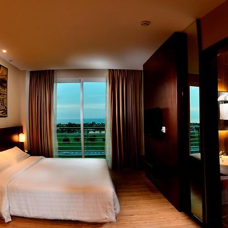 Roomz Hotel Seria Quarto foto